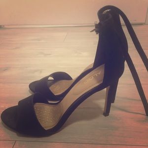 Beautiful Black Aldo High Heels